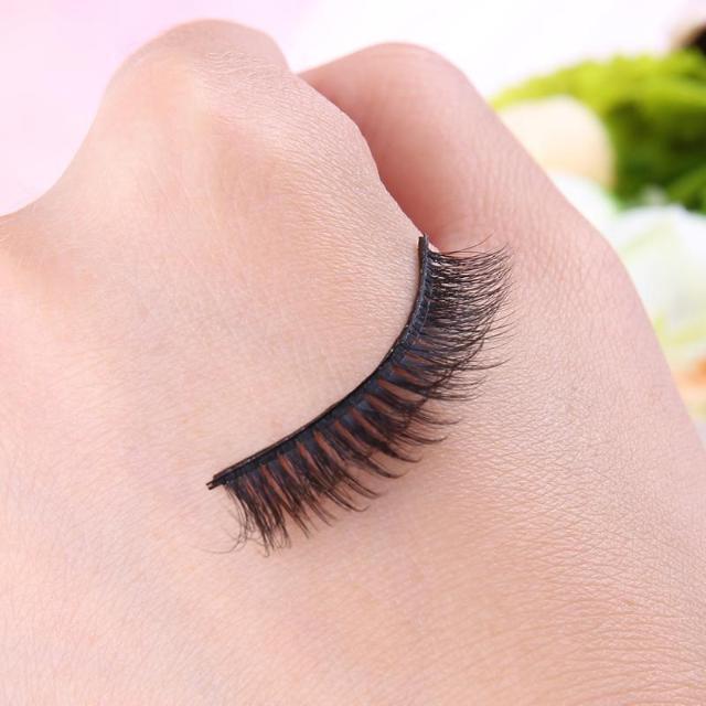 Gadgets d'Eve NATUCIL™ : Faux-Cils Réutilisables Auto-adhésifs